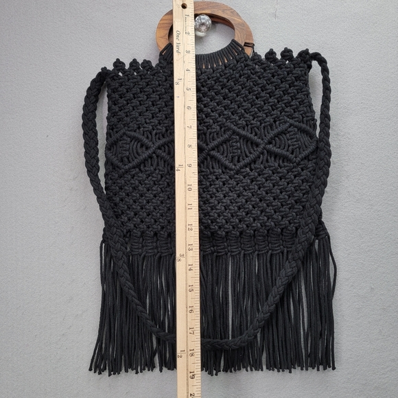 DANIELLE NICOLE BLACK MACRAMÉ FRINGE BAG, NWT - Picture 8 of 8